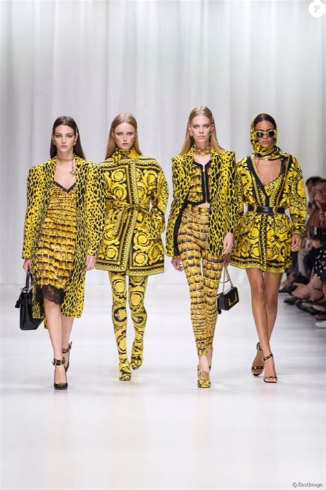 Versace collection debutta a Milano 